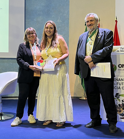 Lorena Martínez, premiada en el II Congreso One Health