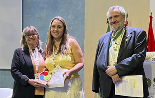 Lorena Martínez, premiada en el II Congreso One Health